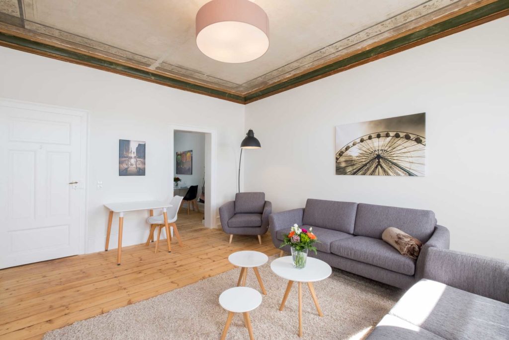 stay4business | Wohnen auf Zeit | voll moeblierte Wohnung in Mannheim | Wohnzimmer 2